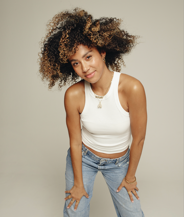 Taming the Frizz: Your Ultimate Guide to Smooth, Shiny Hair